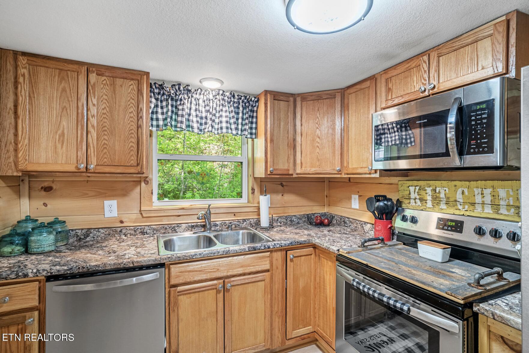 2317 Brown Road Knoxville, TN 37920 - Photo 20 of 28 Screenshot 2024-04-26 at 8.37.27 AM
