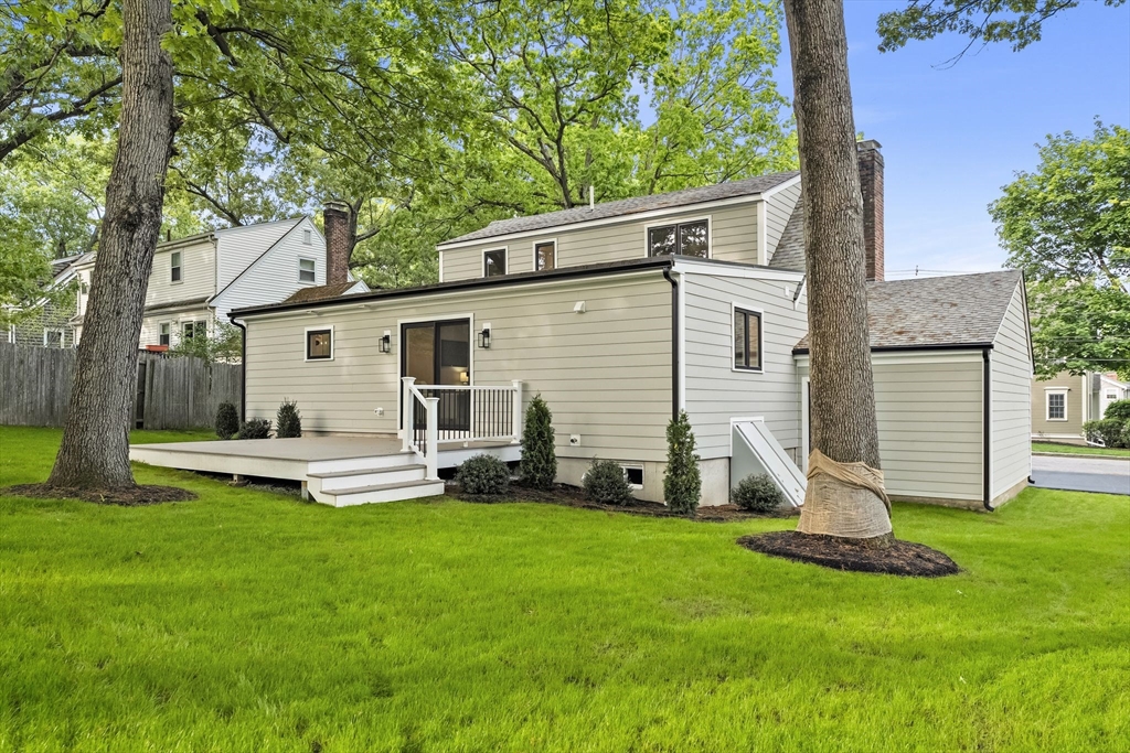 323 Ridge Street Arlington, MA 02474 - Photo 35 of 38