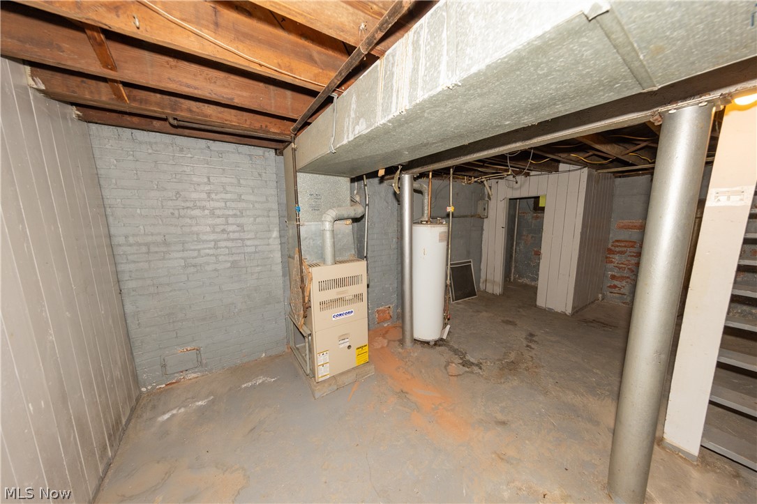 14650 Superior Road Cleveland, OH 44118 - Photo 24 of 50