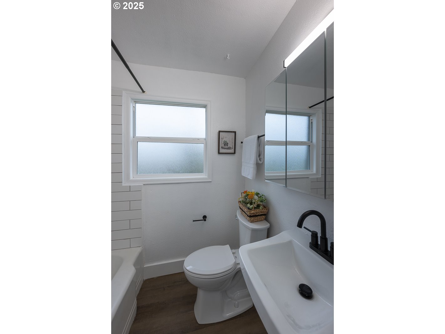 445 Southwest Mill Street Sheridan, OR 97378 - Photo 28 of 38 a bathroom with a sink toilet and mirror