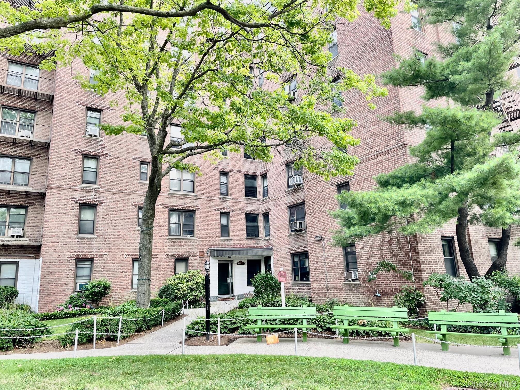 112-25 34th Avenue, Unit 6H Queens, NY 11368 - Photo 45 of 48 Plenty of sitting areas and common spaces