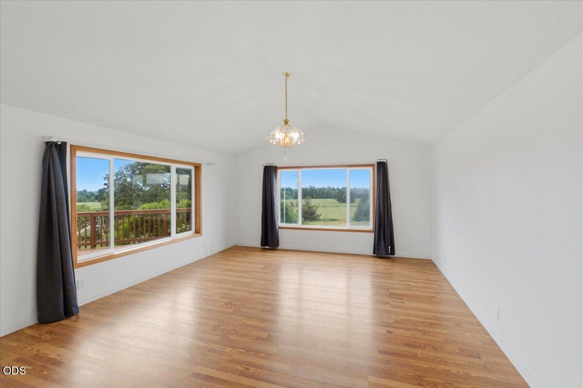 38289 South Ruby Loop Scio, OR 97374 - Photo 20 of 52