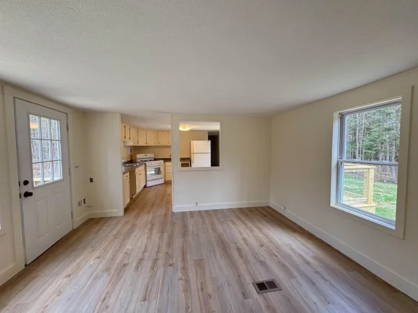 $208,000 | 137 Keyes Hollow Road, Lempster, NH 03605