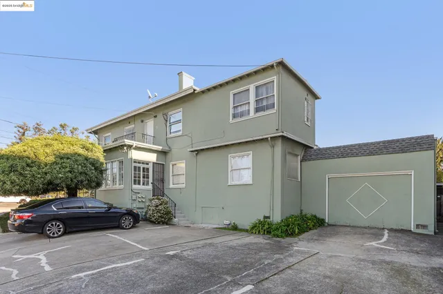 $949,000 | 1001 MacArthur Boulevard, Oakland, CA 94610