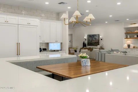 $3,095,000 | 3516 North 35th Place, Phoenix, AZ 85018