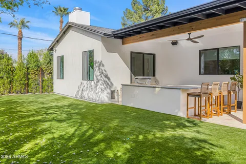 $3,095,000 | 3516 North 35th Place, Phoenix, AZ 85018