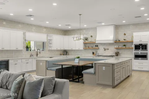 $3,095,000 | 3516 North 35th Place, Phoenix, AZ 85018