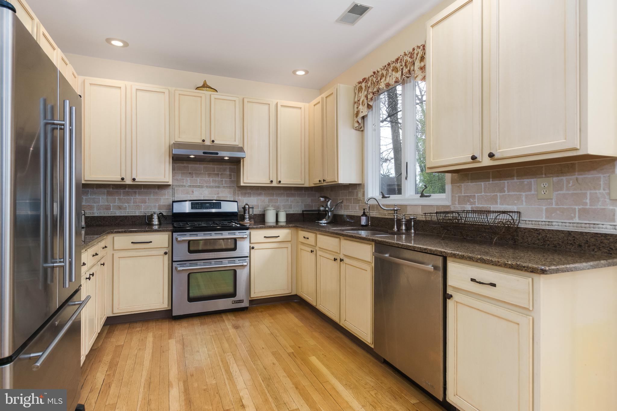 232 Mt Lucas Road Princeton, NJ 08540 - Photo 13 of 32 Kitchen with Window overlooking Backyard