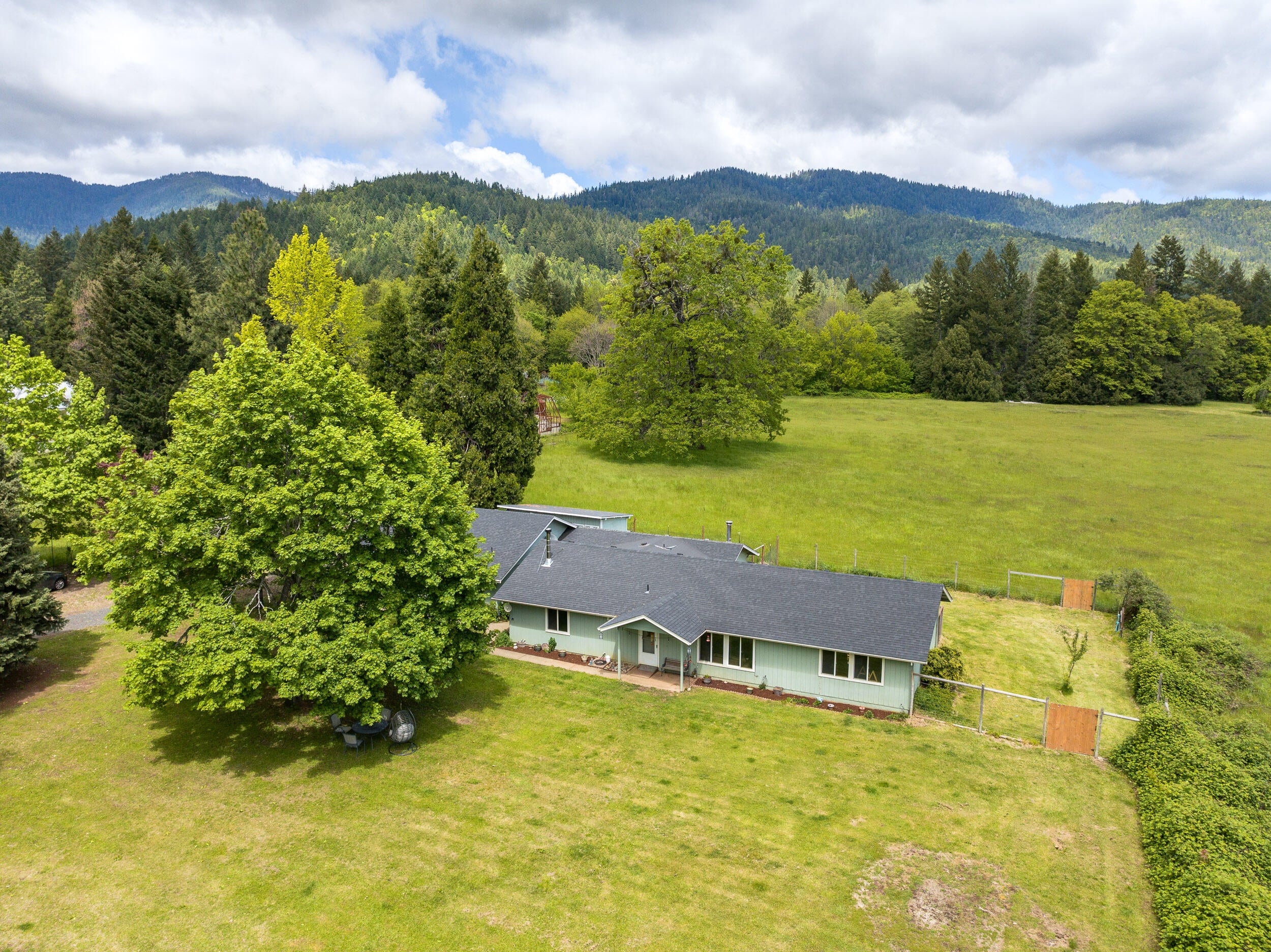 3300 Cedar Flat Road Williams, OR 97544 - Photo 40 of 44 3300CedarFlatRd-046