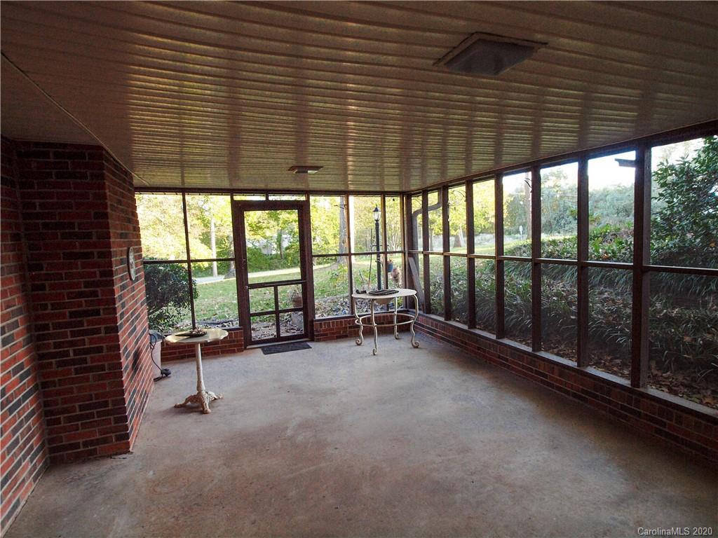 2203 Hillcrest Road Dallas, NC 28034 - Photo 14 of 25 Gallery Image 14