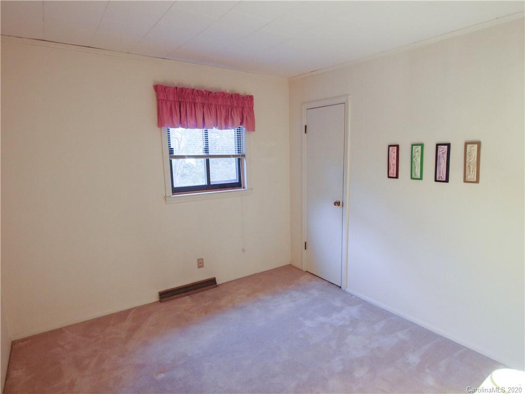 2203 Hillcrest Road Dallas, NC 28034 - Photo 17 of 25 Gallery Image 17