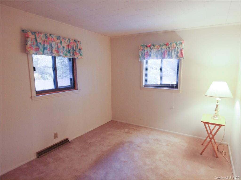 2203 Hillcrest Road Dallas, NC 28034 - Photo 20 of 25 Gallery Image 20