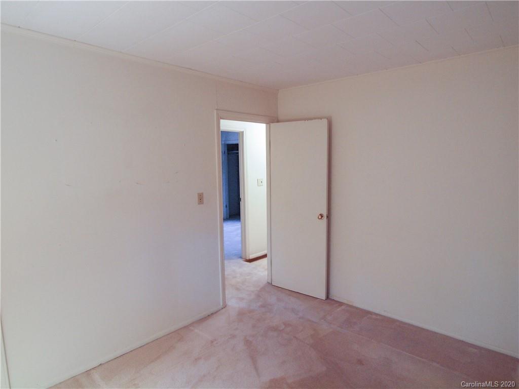 2203 Hillcrest Road Dallas, NC 28034 - Photo 21 of 25 Gallery Image 21