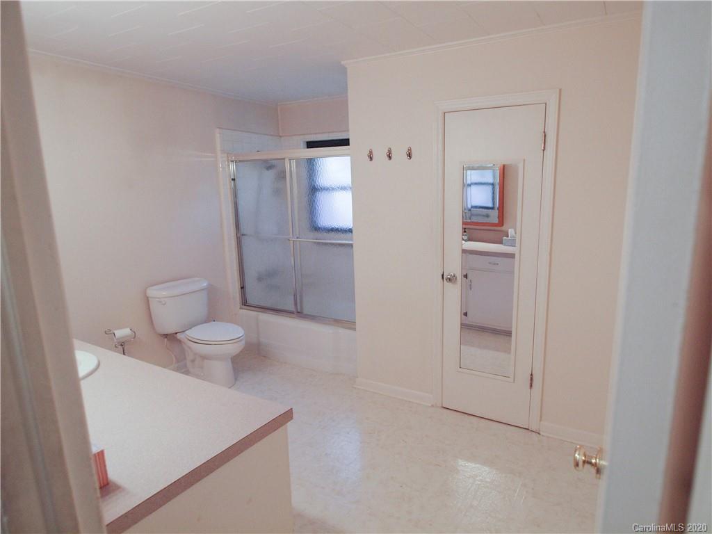 2203 Hillcrest Road Dallas, NC 28034 - Photo 24 of 25 Gallery Image 24