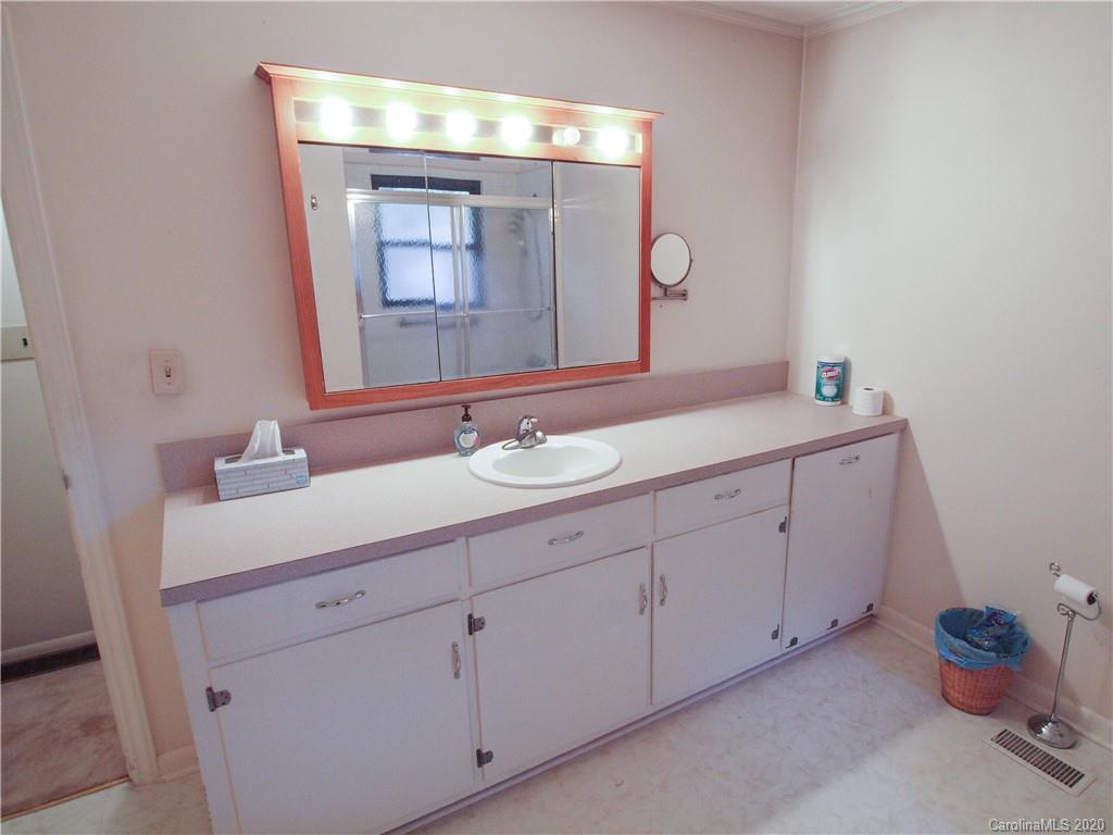 2203 Hillcrest Road Dallas, NC 28034 - Photo 25 of 25 Gallery Image 25