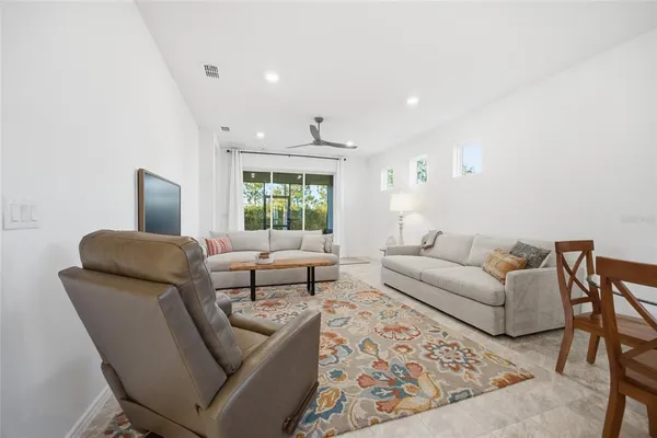 $2,100 | 6176 Southwest 93rd Avenue, Ocala, FL 34481