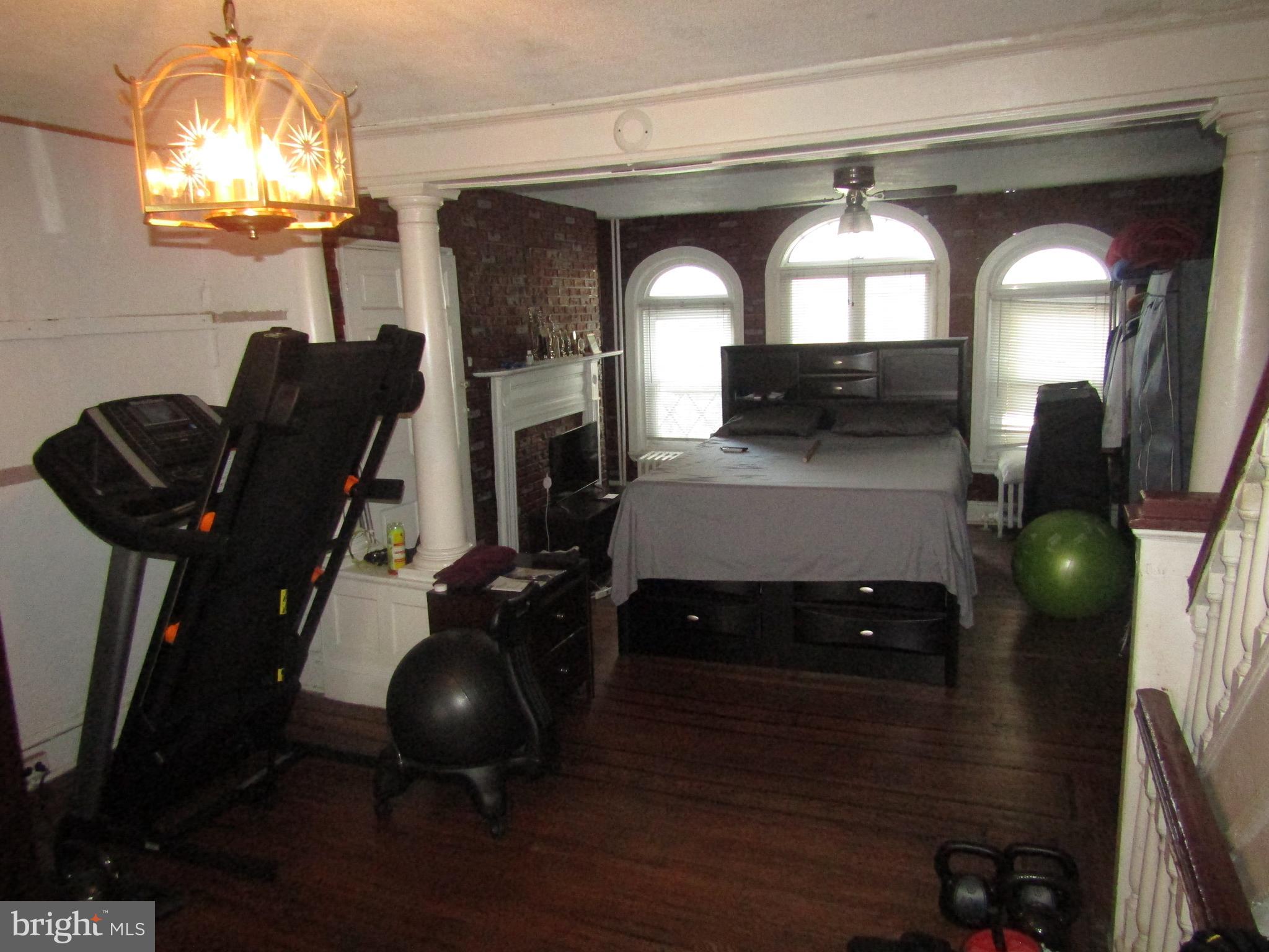 947 South 6th Street Philadelphia, PA 19147 - Photo 11 of 31