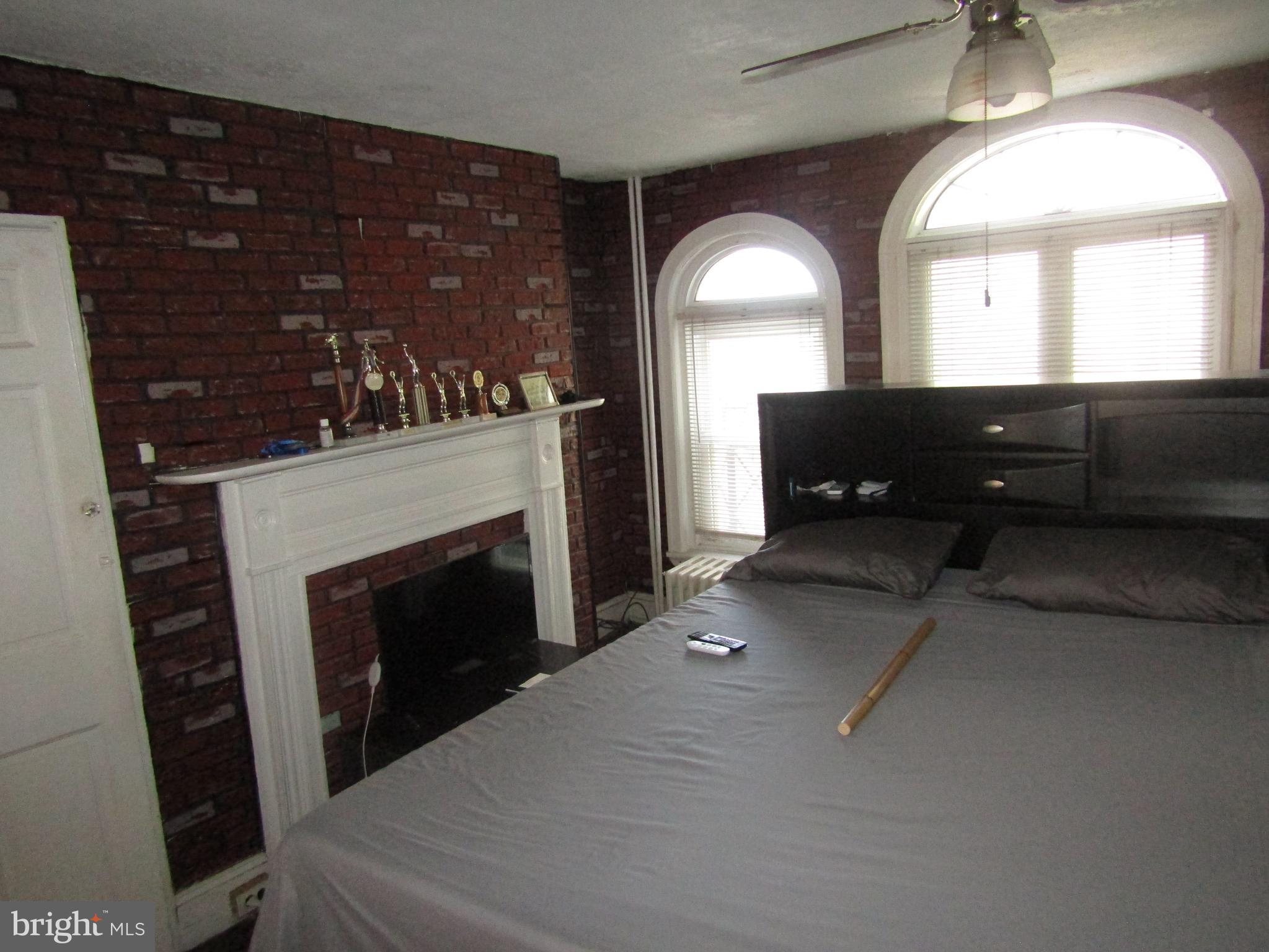 947 South 6th Street Philadelphia, PA 19147 - Photo 13 of 31