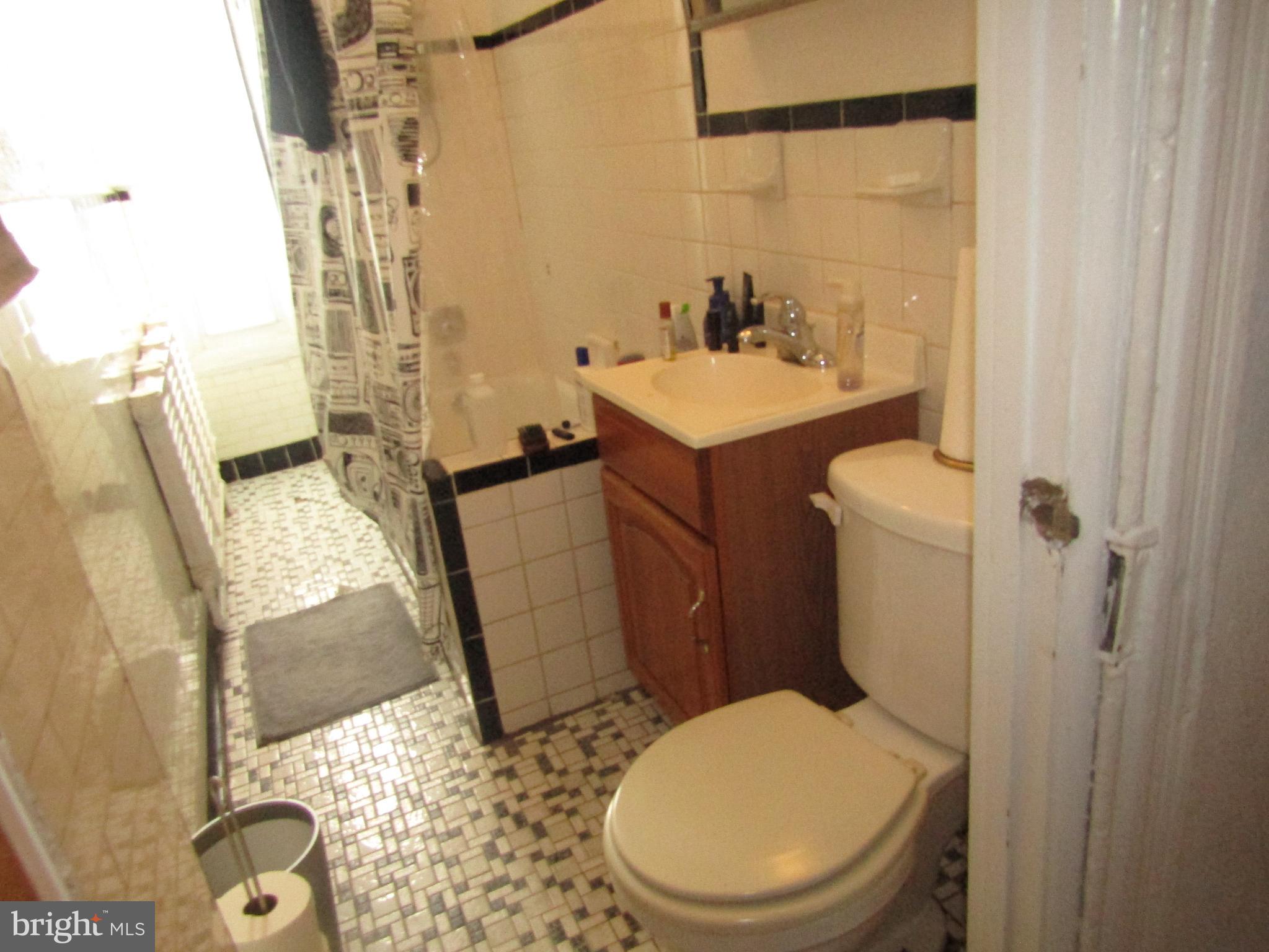 947 South 6th Street Philadelphia, PA 19147 - Photo 16 of 31