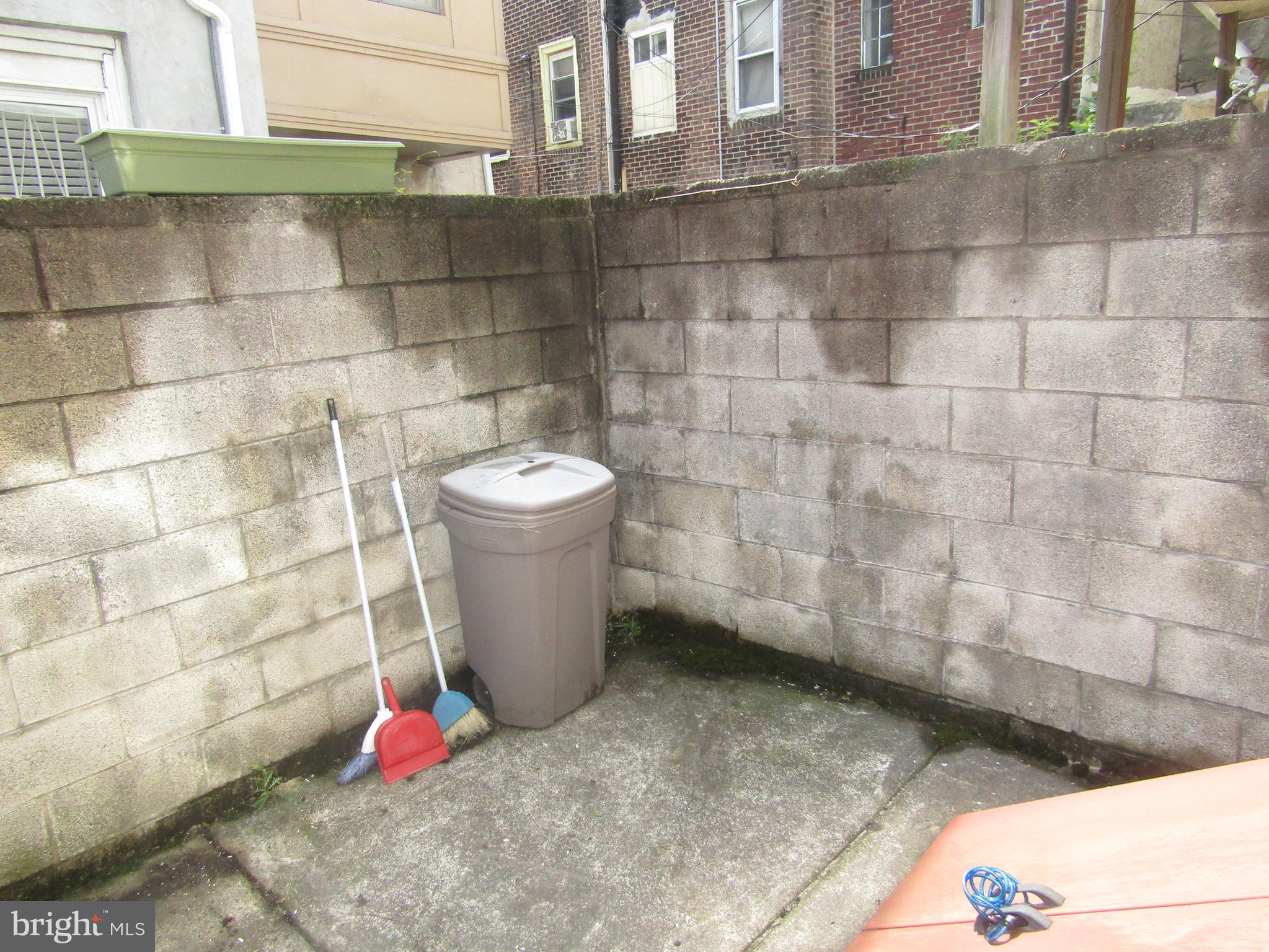 947 South 6th Street Philadelphia, PA 19147 - Photo 28 of 31