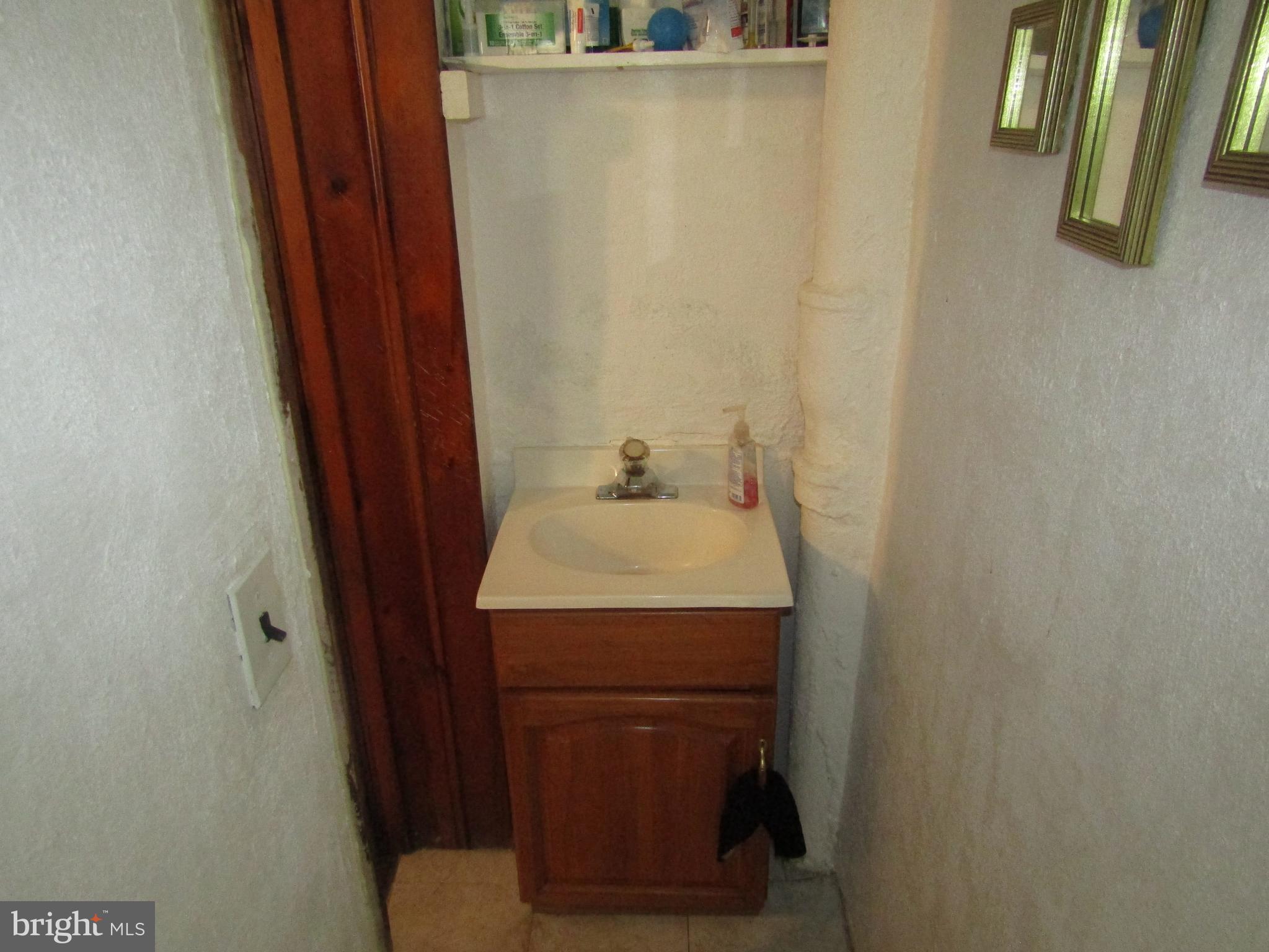 947 South 6th Street Philadelphia, PA 19147 - Photo 9 of 31