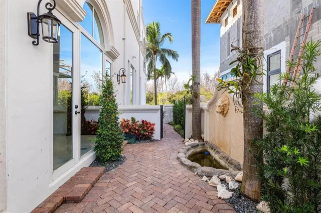 $19,995 | 549 Northeast 19th Avenue, Unit C, Deerfield Beach, FL 33441