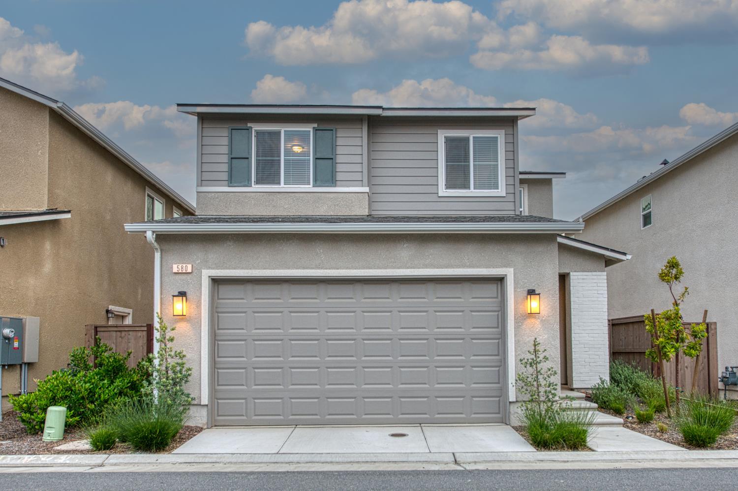 580 McCaffrey Way Madera, CA 93636 - Photo 2 of 42