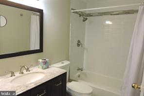 9701 Fields Road, Unit 405 Gaithersburg, MD 20878 - Photo 13 of 19 updated full bath