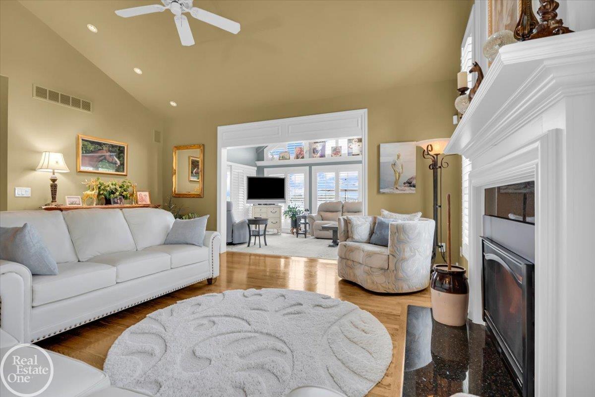 7827 South River Road Marine City, MI 48039 - Photo 29 of 93