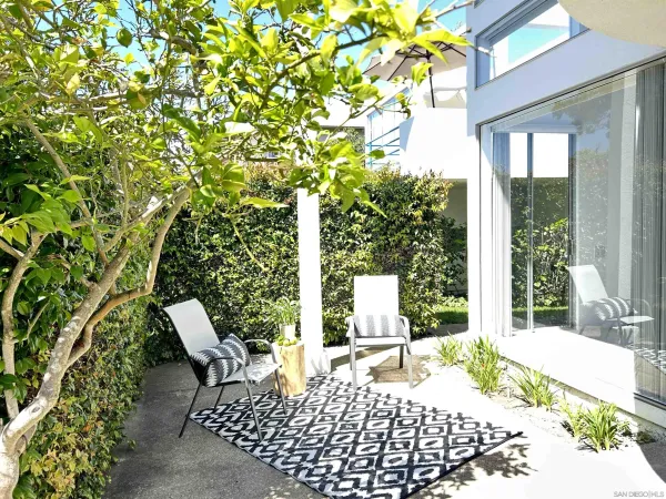 $6,500 | 216 4th Street, Del Mar, CA 92014