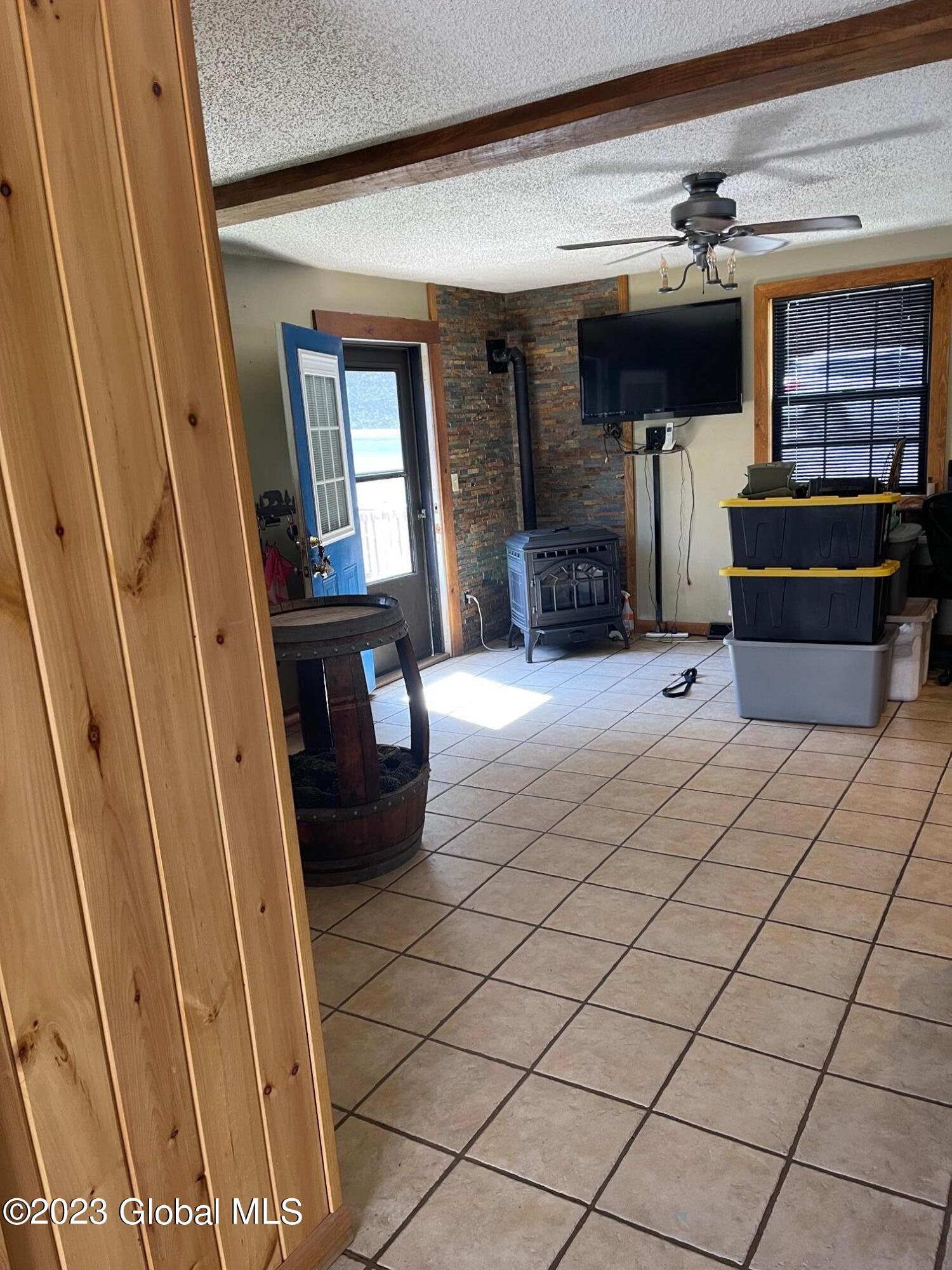 46 North Shore Road Edinburg, NY 12134 - Photo 9 of 37 IMG_2166 (2)