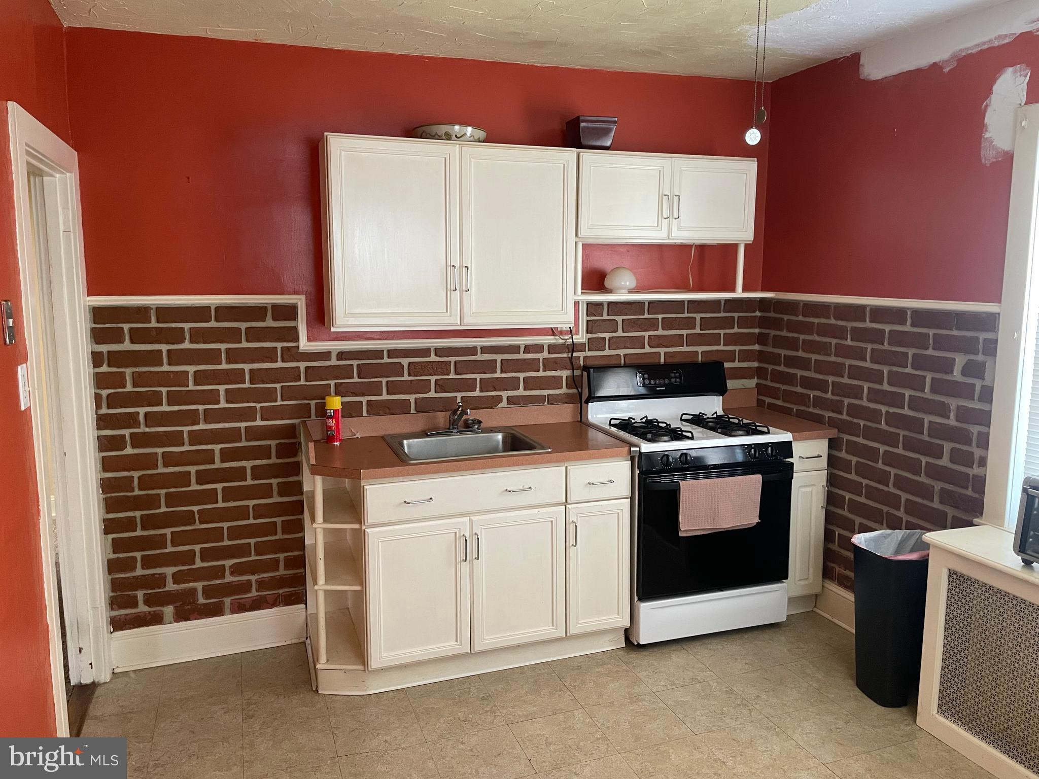7527 Verree Road Philadelphia, PA 19111 - Photo 54 of 63 unit 2 kitchen