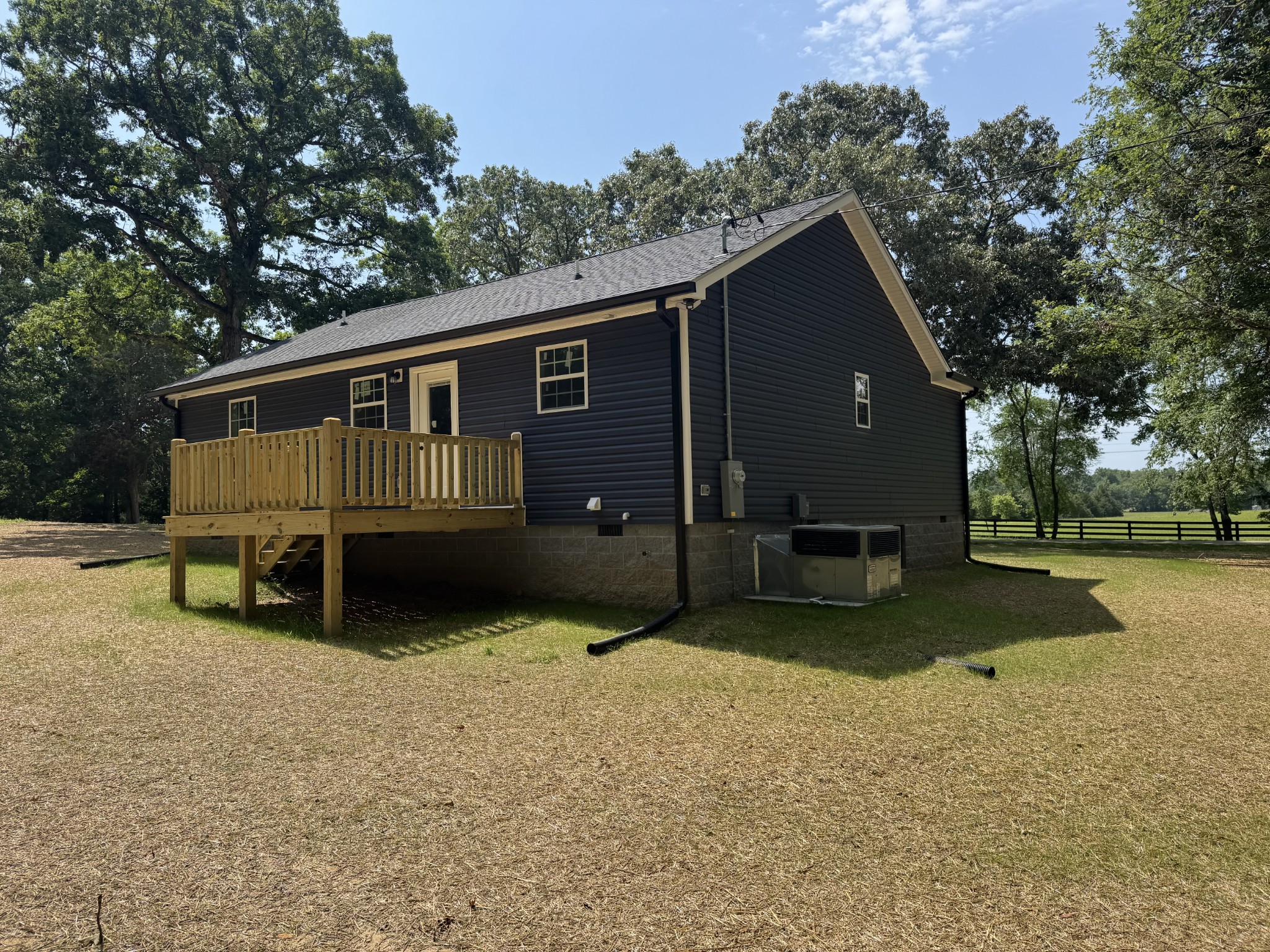 1047 Oak Grove Road Dickson, TN 37055 - Photo 5 of 25