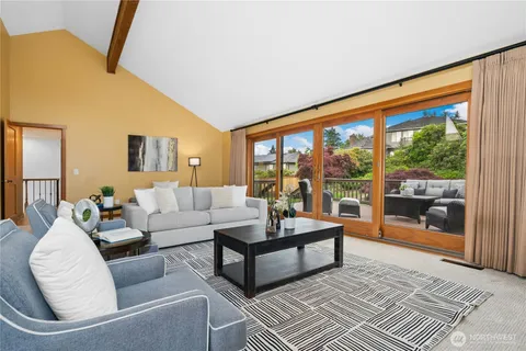$1,988,000 | 4730 154th Place Southeast, Bellevue, WA 98006