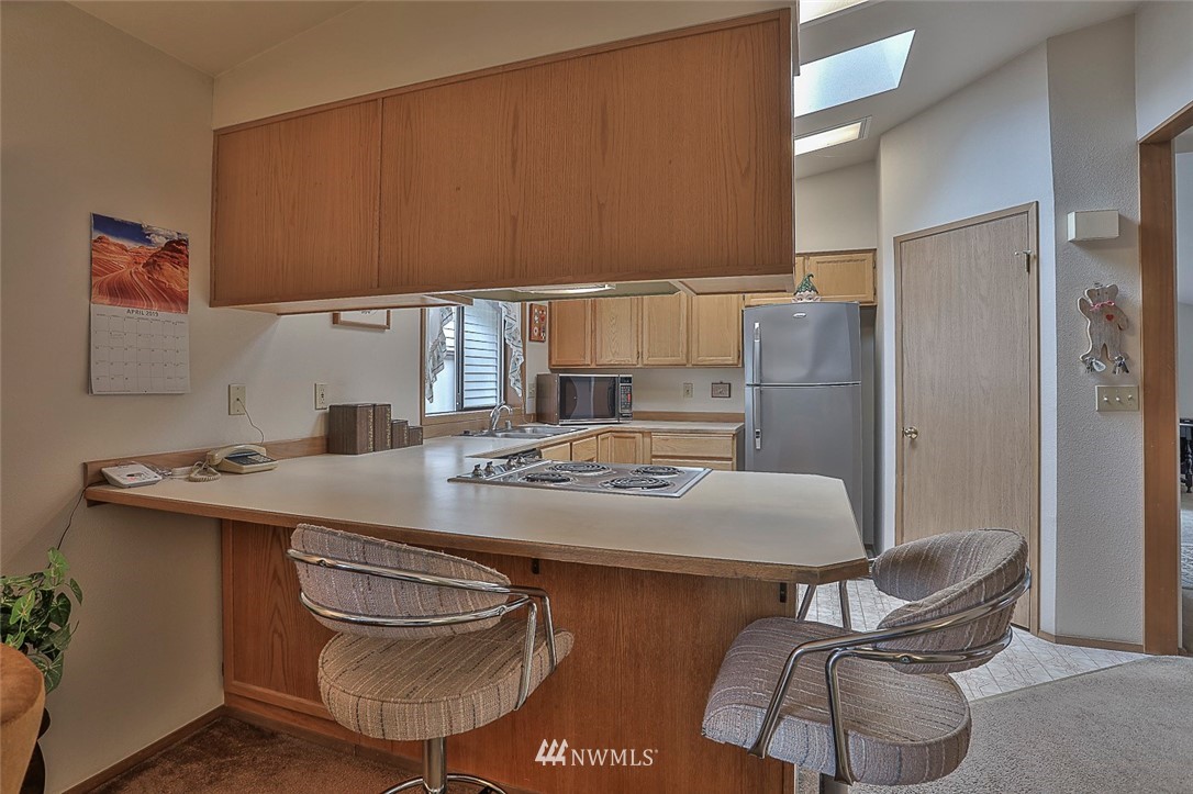 932 241st Place Southwest Bothell, WA 98021 - Photo 11 of 25