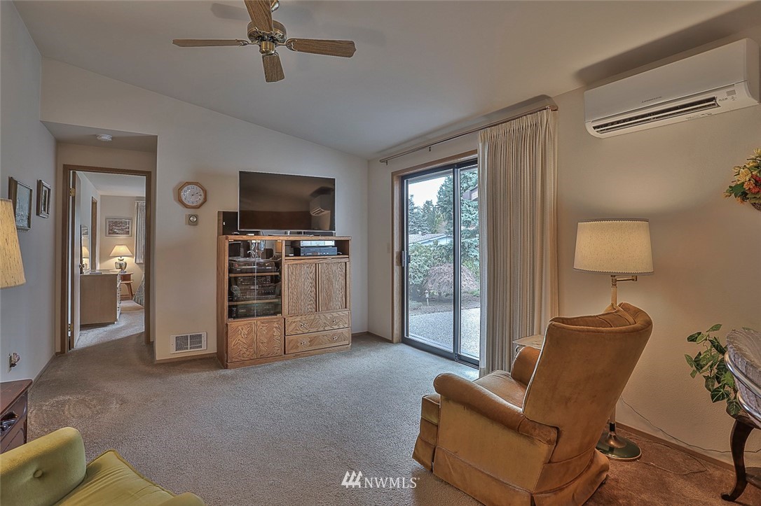 932 241st Place Southwest Bothell, WA 98021 - Photo 12 of 25