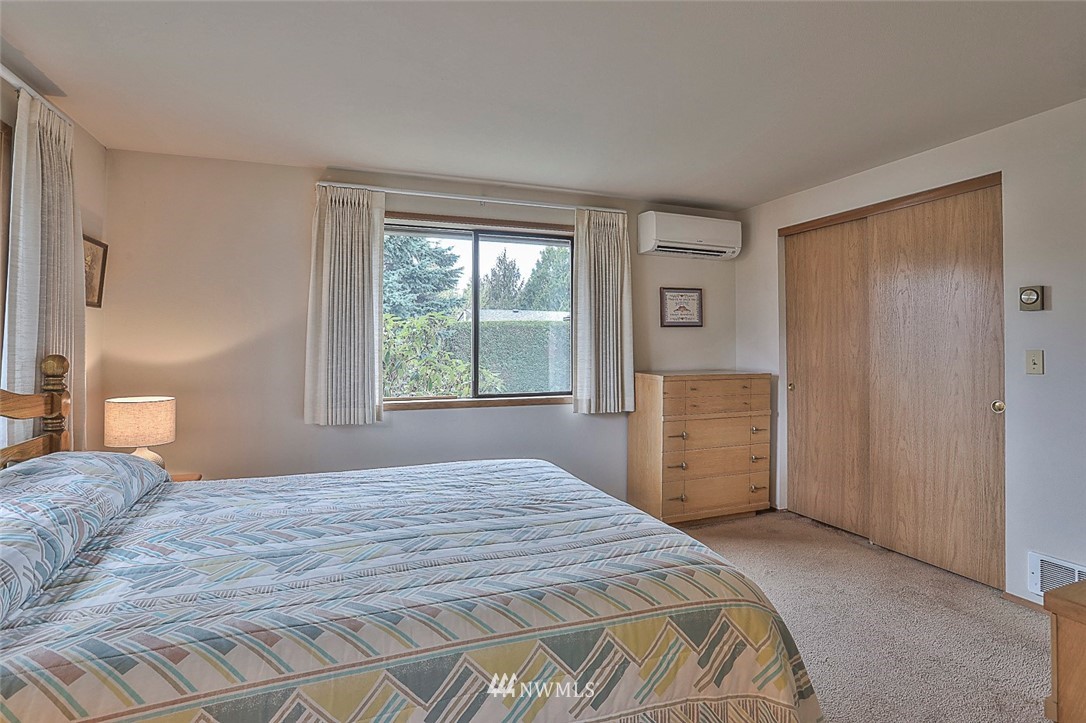 932 241st Place Southwest Bothell, WA 98021 - Photo 16 of 25