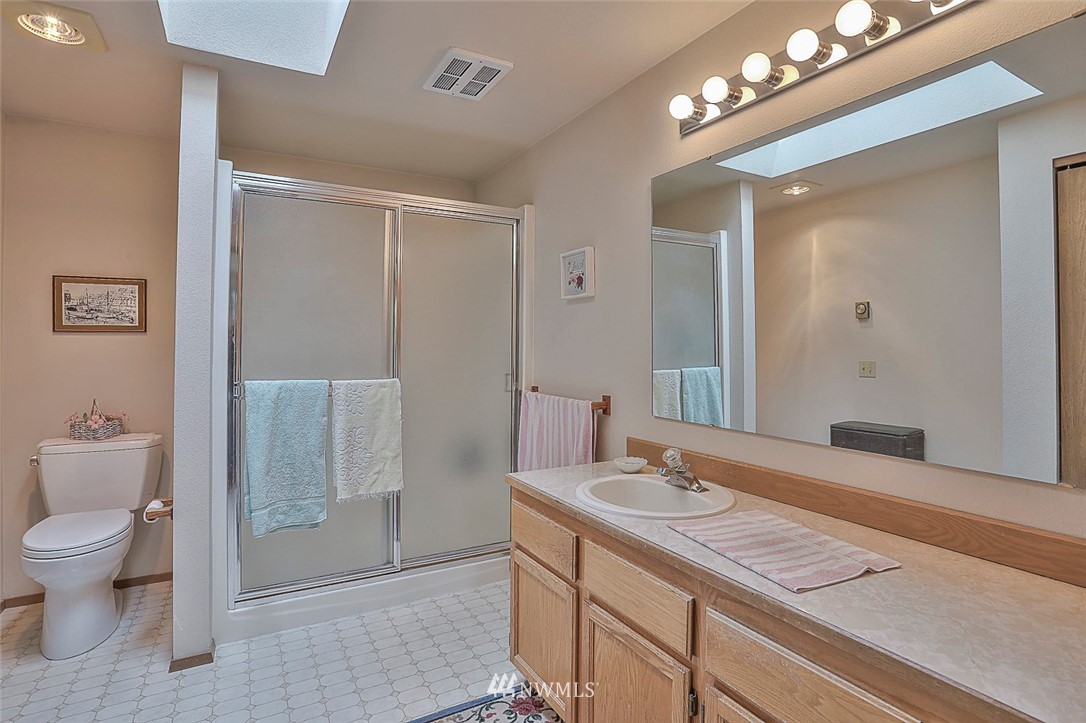 932 241st Place Southwest Bothell, WA 98021 - Photo 18 of 25
