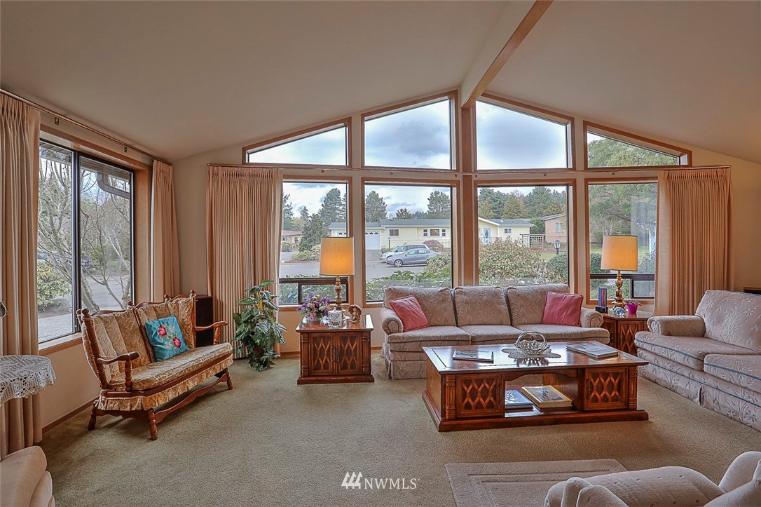 932 241st Place Southwest Bothell, WA 98021 - Photo 3 of 25