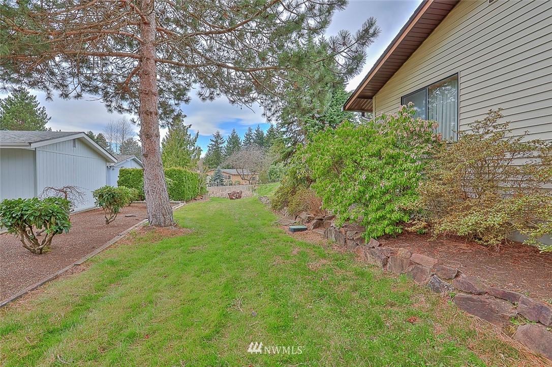 932 241st Place Southwest Bothell, WA 98021 - Photo 24 of 25