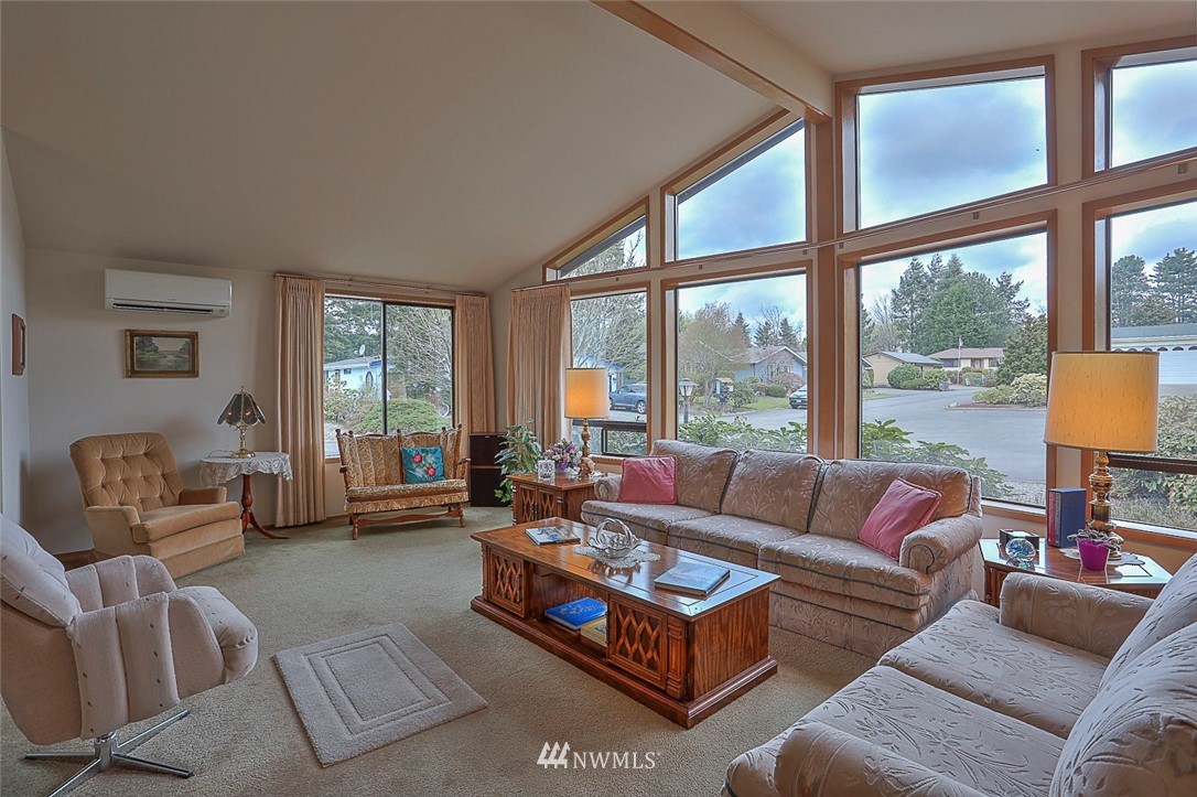 932 241st Place Southwest Bothell, WA 98021 - Photo 4 of 25