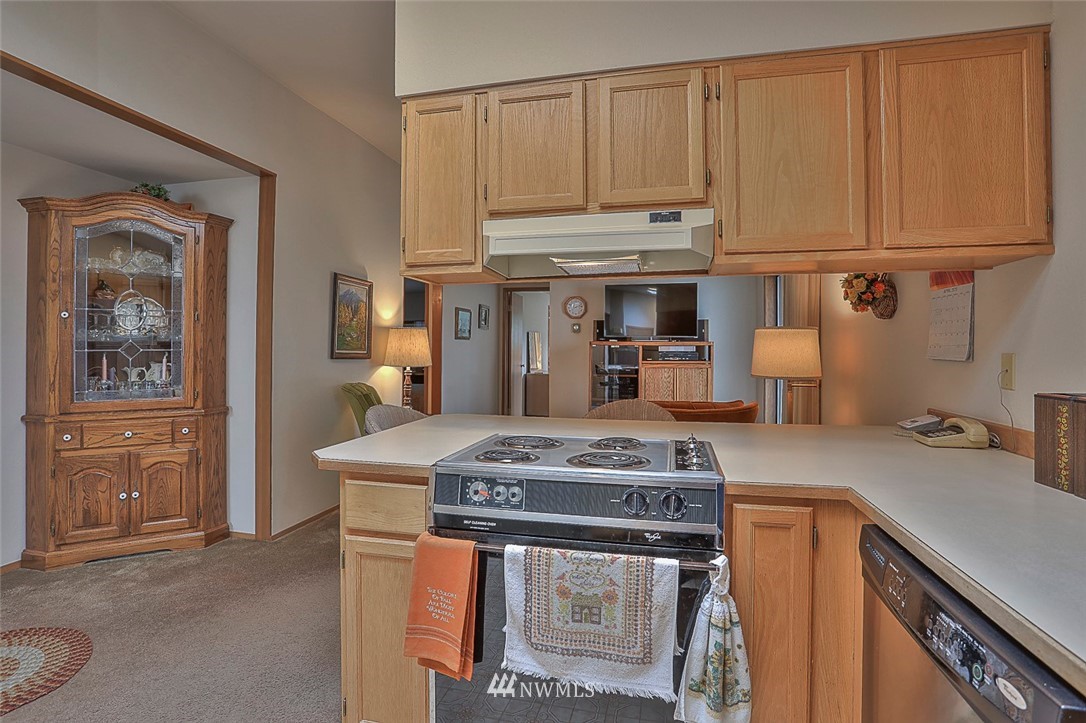 932 241st Place Southwest Bothell, WA 98021 - Photo 10 of 25