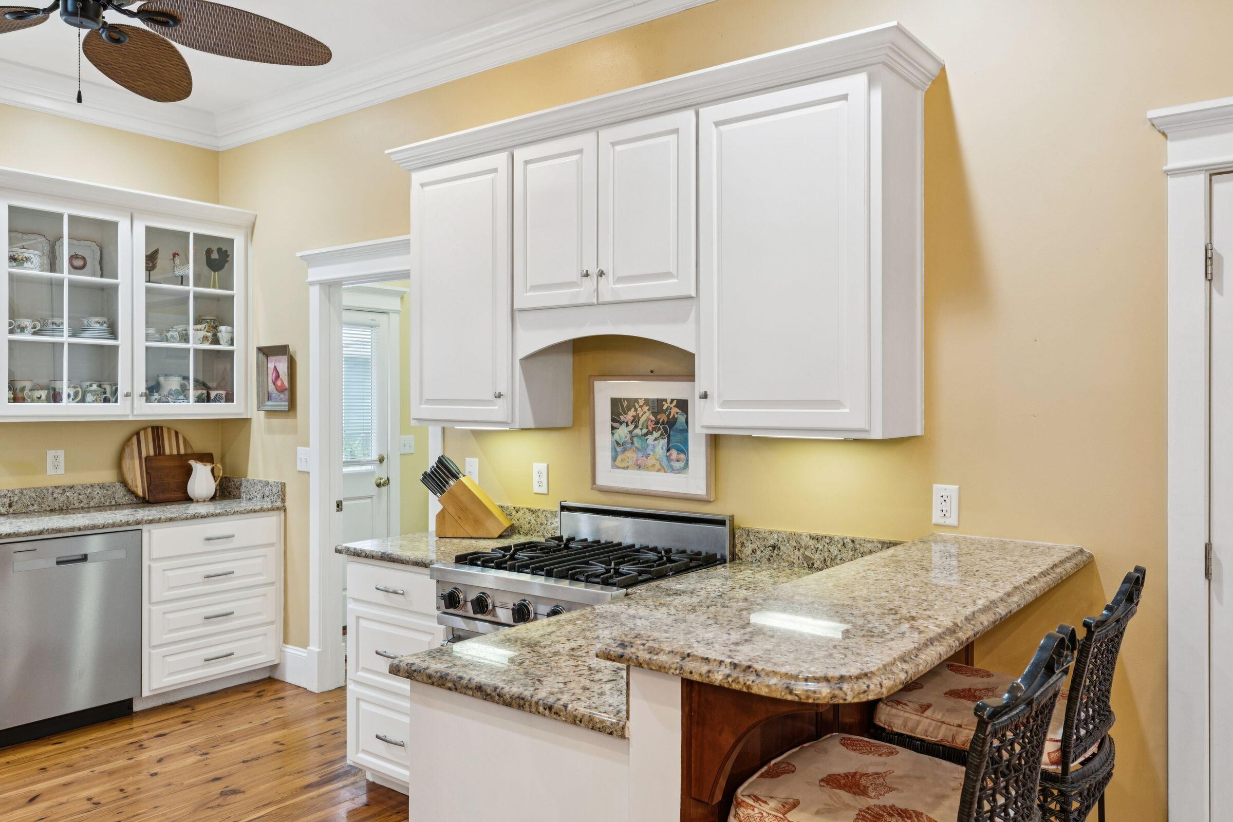 55 Eastlake Road Mount Pleasant, SC 29464 - Photo 15 of 54 55 Eastlake-KeenEyeMarketing-013