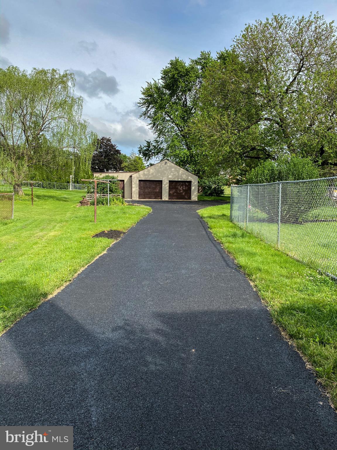 2280 Linden Road York, PA 17408 - Photo 3 of 76