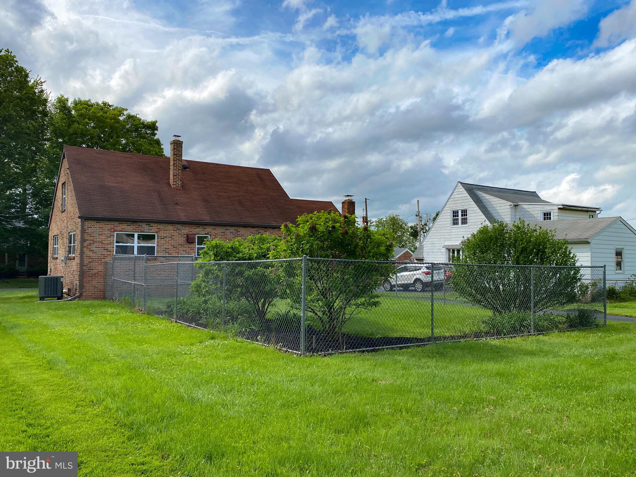 2280 Linden Road York, PA 17408 - Photo 4 of 76