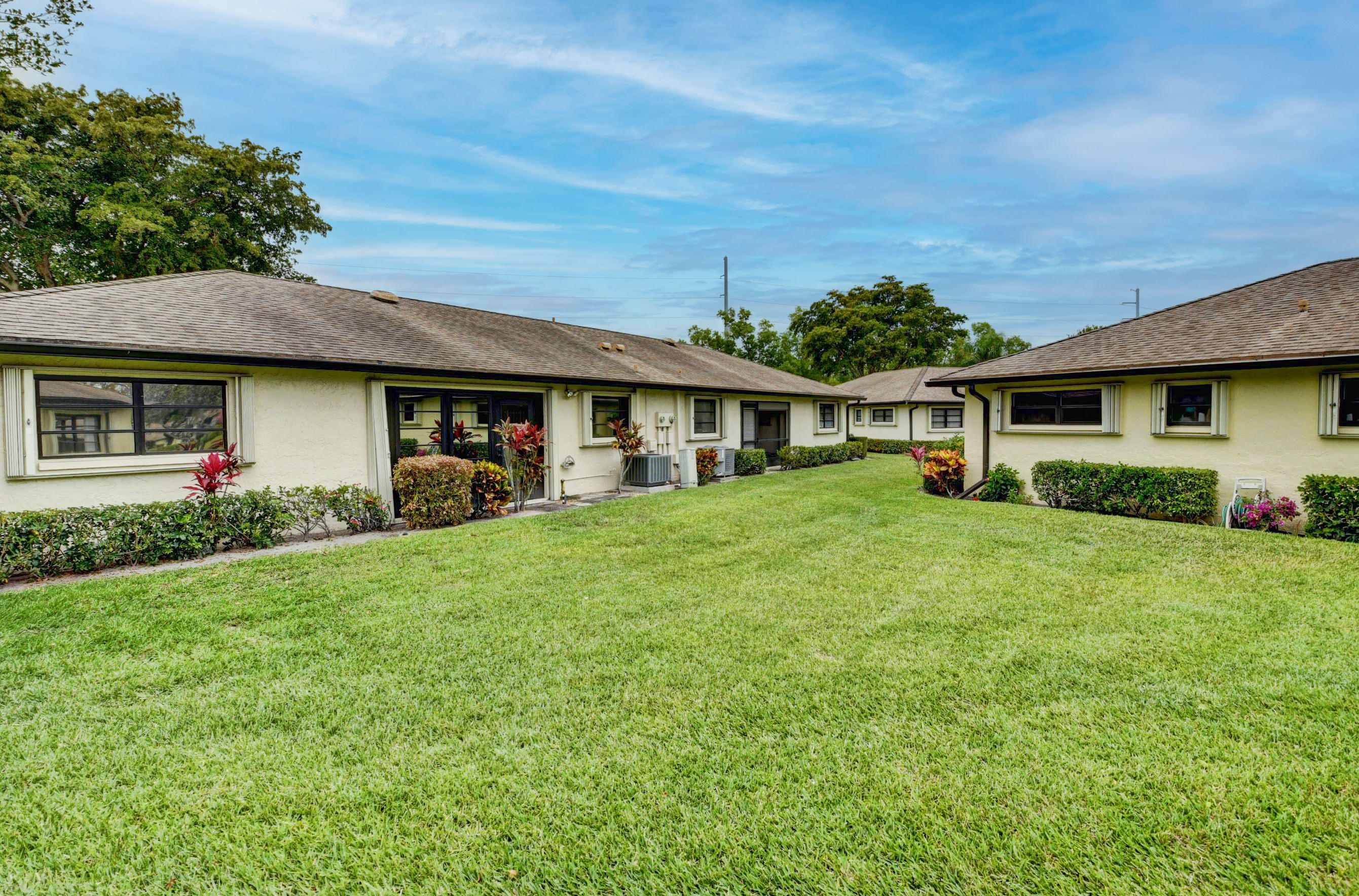 4878 Equestrian Road, Unit B Boynton Beach, FL 33436 - Photo 22 of 23 Exterior