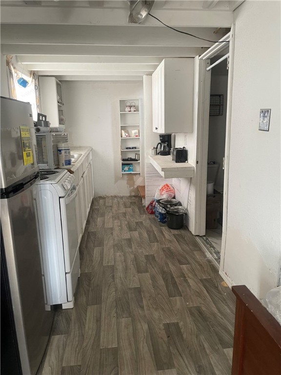 2979 Bravo Road 2 Freer, TX 78357 - Photo 14 of 25 a room with furniture a washer and dryer