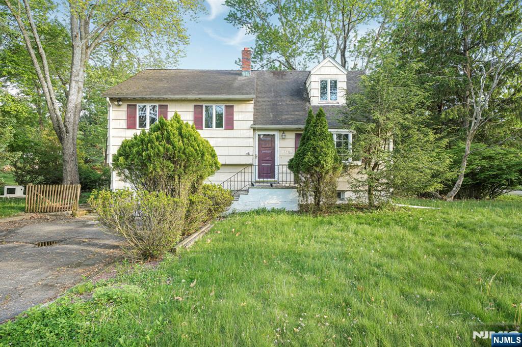 111 Deerfield Road Wayne, NJ 07470 - Photo 2 of 24