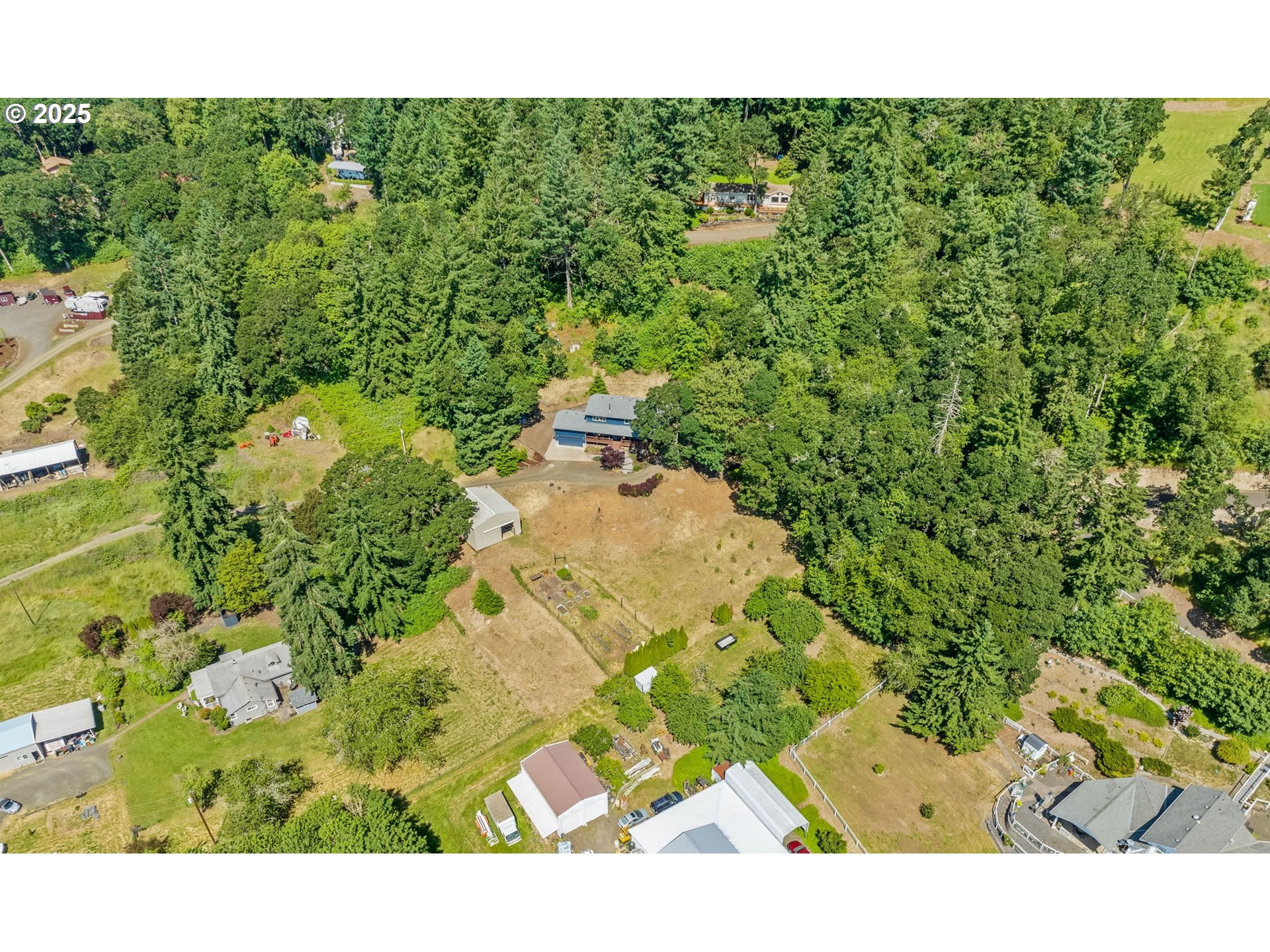 34637 Knox Butte Road East Albany, OR 97322 - Photo 39 of 47 a view of a back yard