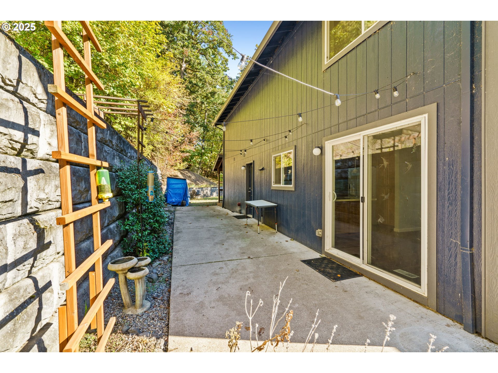 34637 Knox Butte Road East Albany, OR 97322 - Photo 45 of 47 a house view with a outdoor space